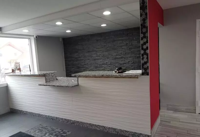 ホテル Red Carpet Inn Rochester