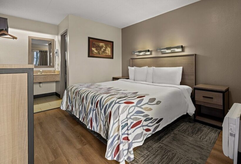 Отель Red Roof Inn Detroit  Royal Oak/ Madison Heights