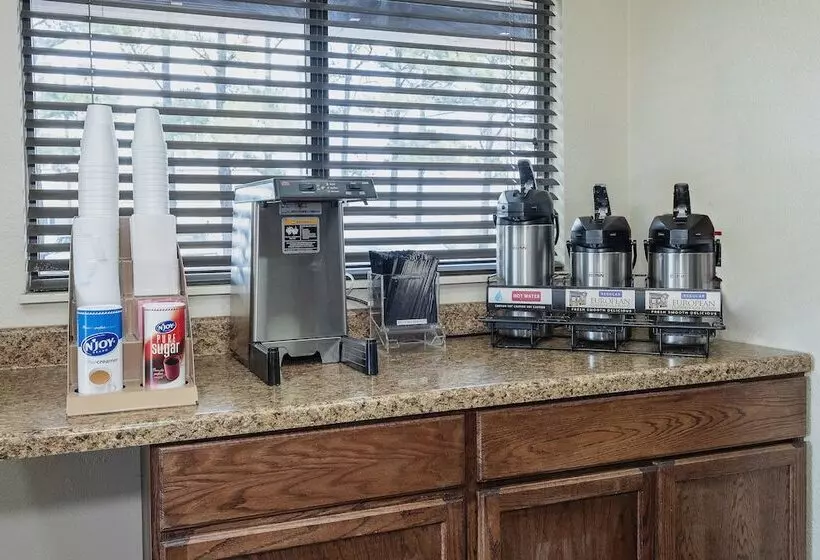 فندق Red Roof Inn Jackson North – Ridgeland