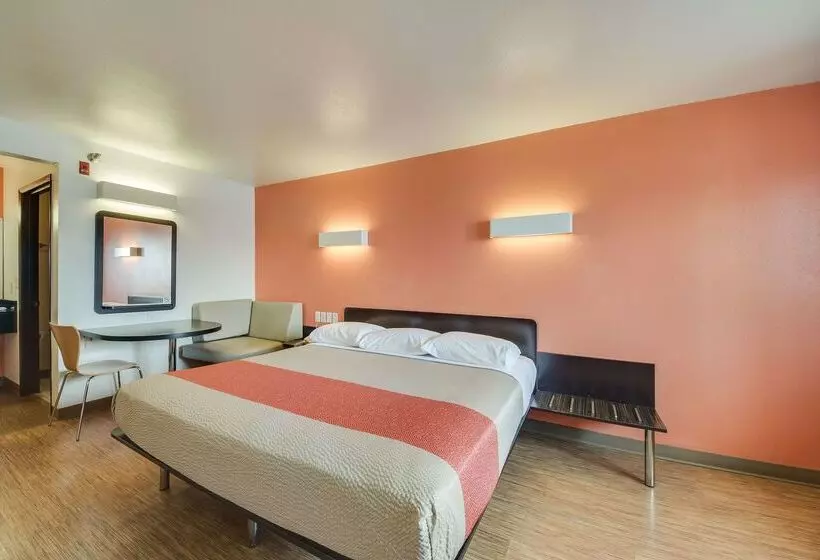 Motel 6 Brownsville, Tx North