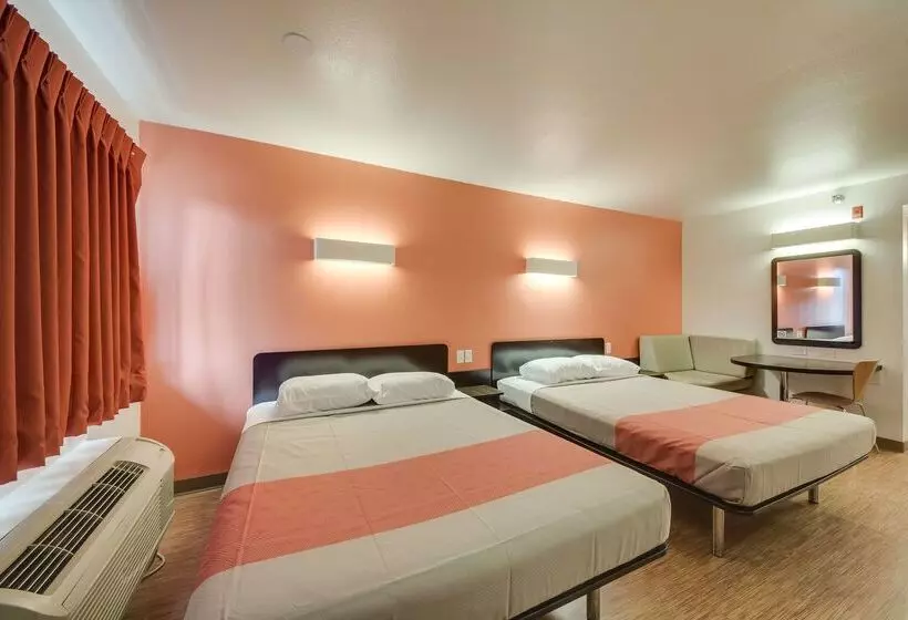 Motel 6 Brownsville, Tx North