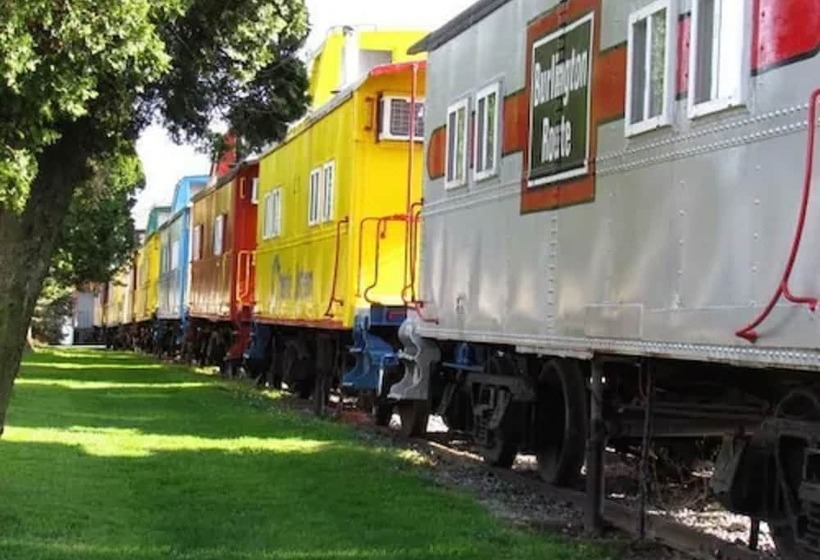 Red Caboose Motel & Restaurant