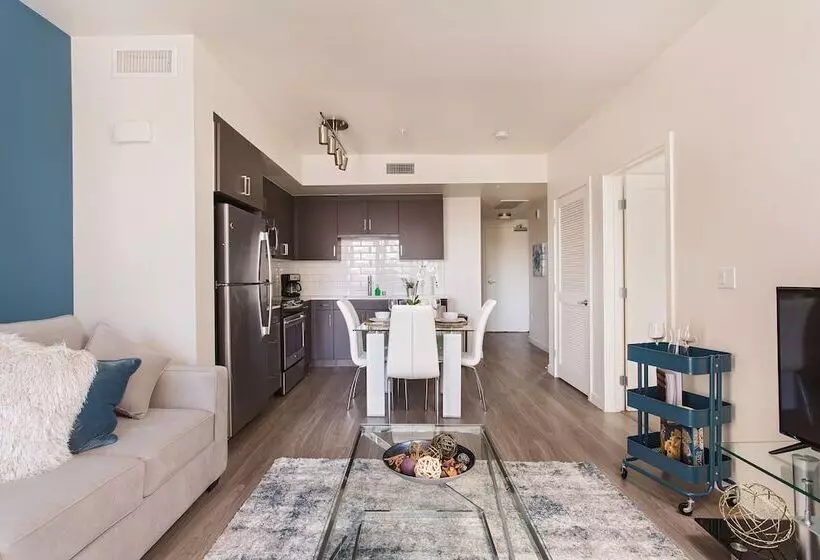 Brand New Downtown La Luxury Apartment