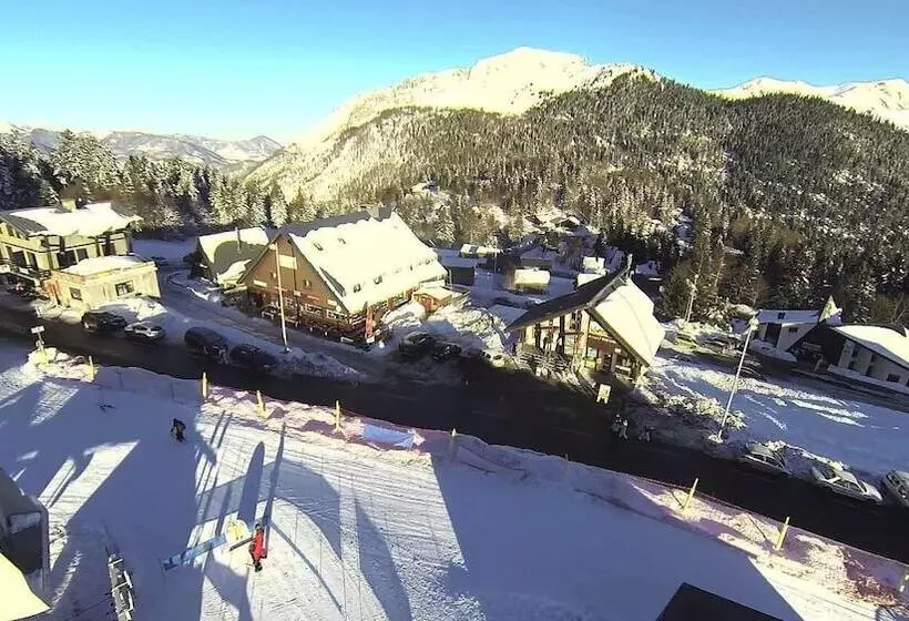 Hotelli Le Tuc De L Etang