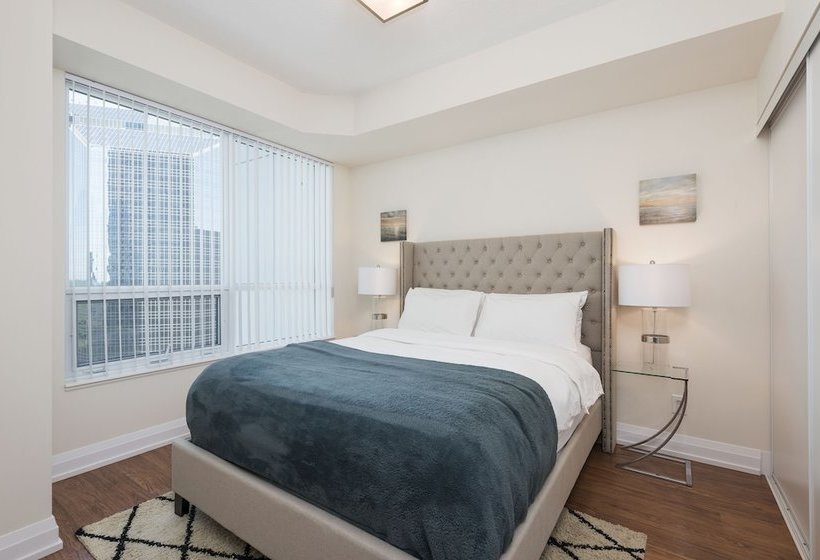 Szálloda Metropolis Suites Yonge Sheppard