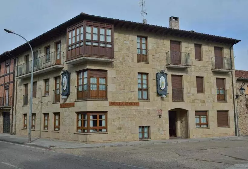 ホテル Rural La Corte De Los Pinares