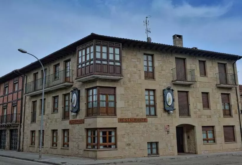 ホテル Rural La Corte De Los Pinares