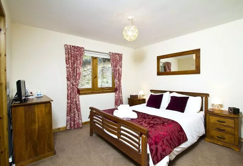 Torcastle House B&b