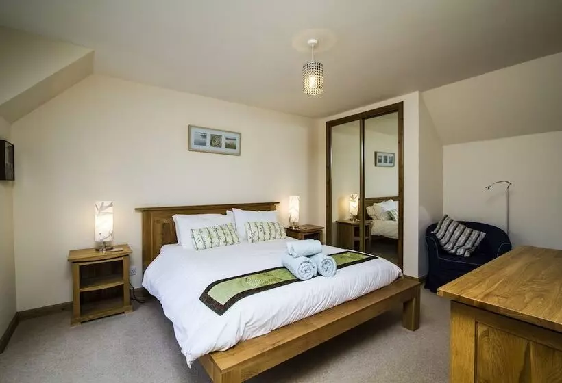 Torcastle House B&b