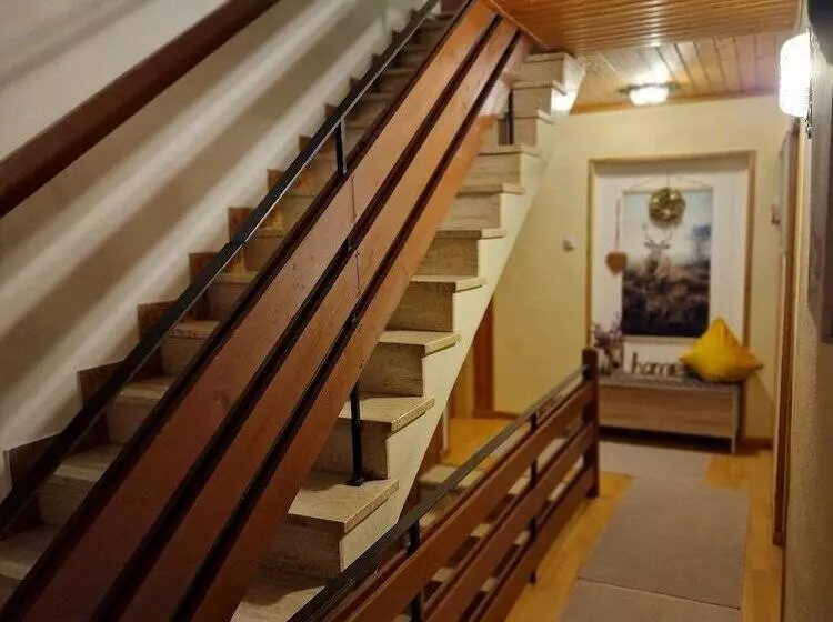 Rosy S House B&b