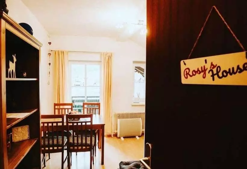 Rosy S House B&b