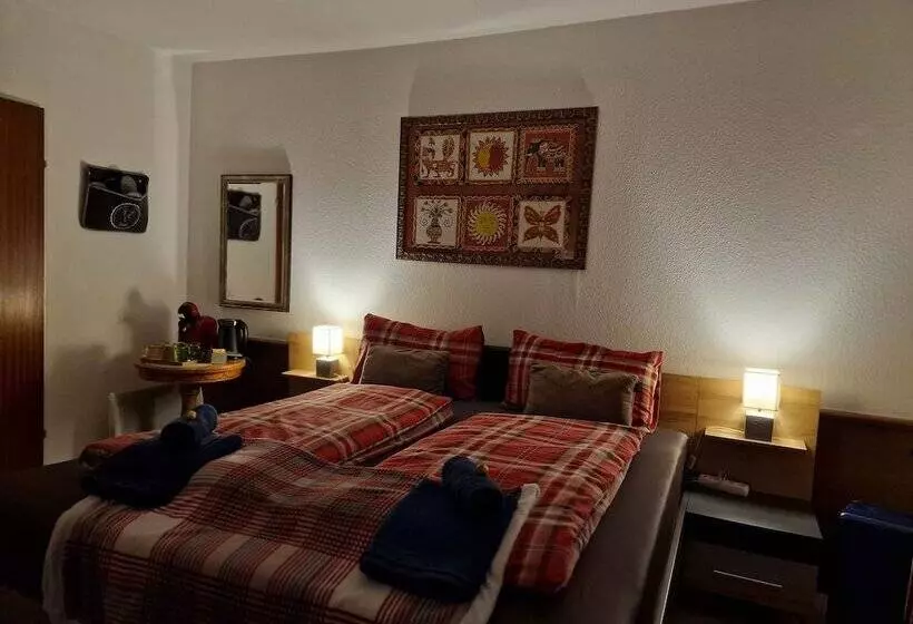 Rosy S House B&b