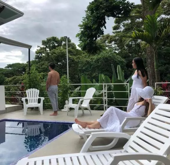 Hotelli Ballena Dorada Lodge