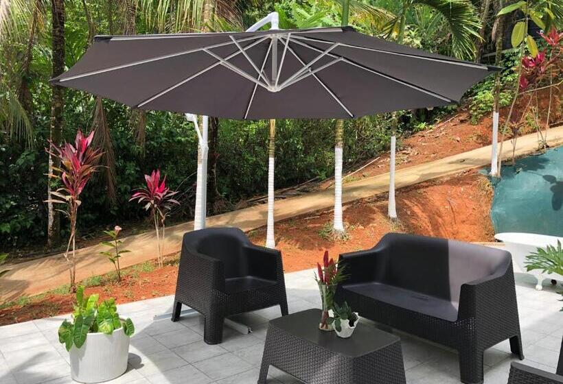 Отель Ballena Dorada Lodge