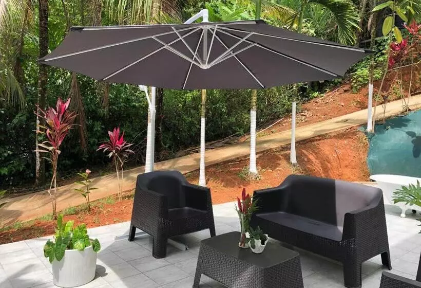 Hotelli Ballena Dorada Lodge