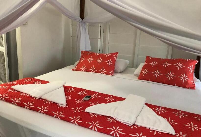 Отель Ballena Dorada Lodge