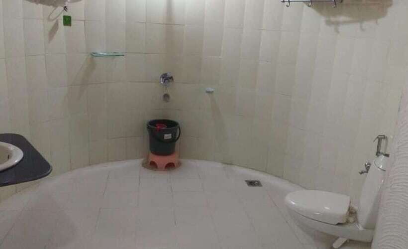 בית מלון כפרי Kiaayo Resort White Rann Of Kutch