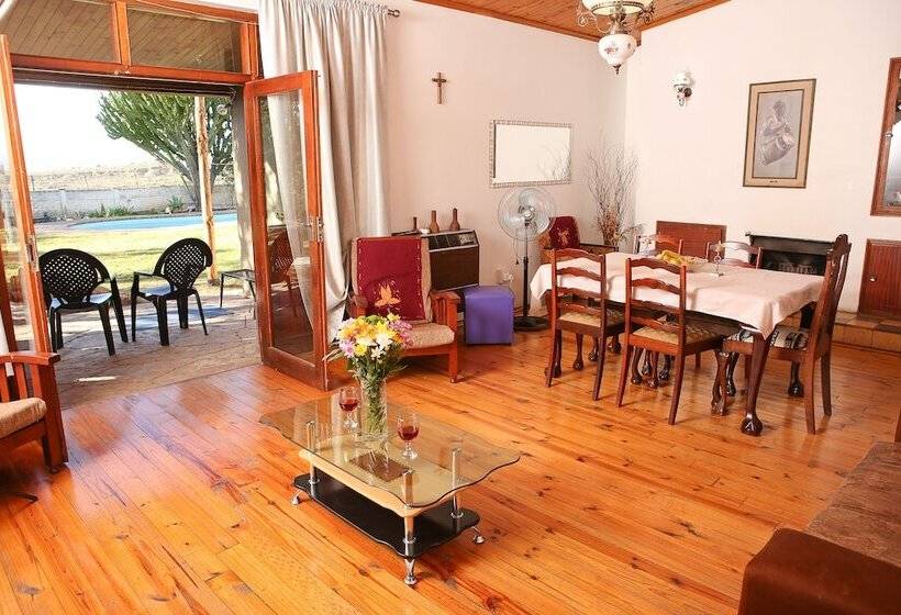 פנסיון Oudtshoorn Homestay Accommodation