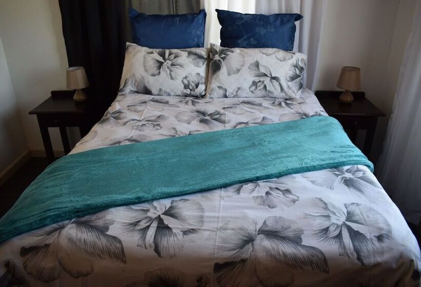 פנסיון Oudtshoorn Homestay Accommodation