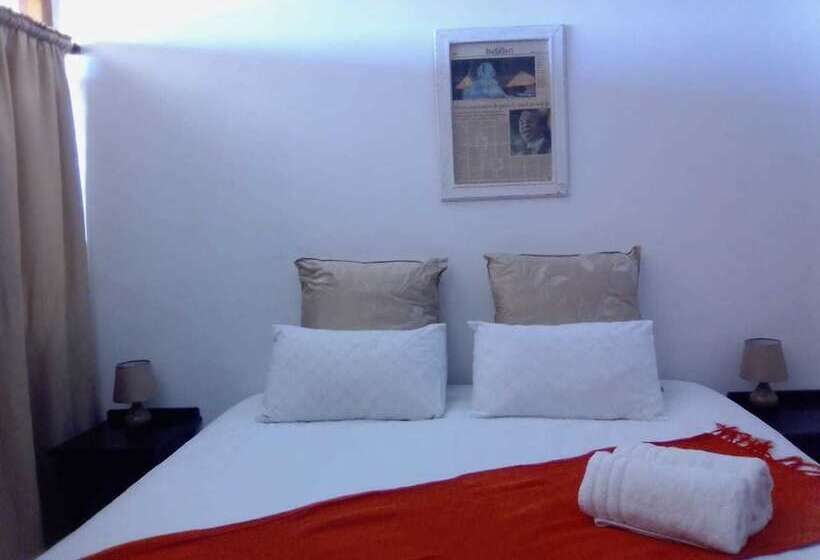 פנסיון Oudtshoorn Homestay Accommodation