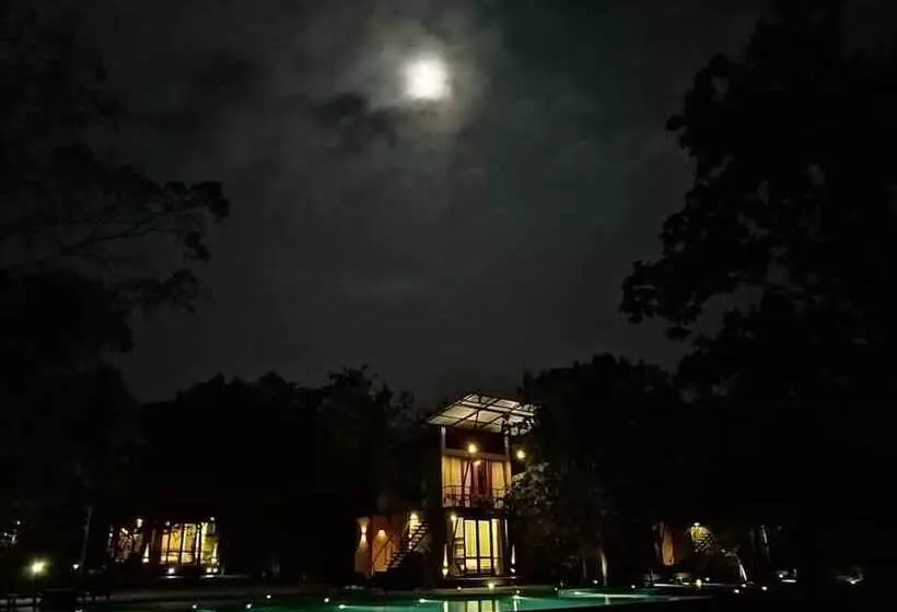 Lomakeskus Breezy Lake Eco Friendly Cabanas Yala