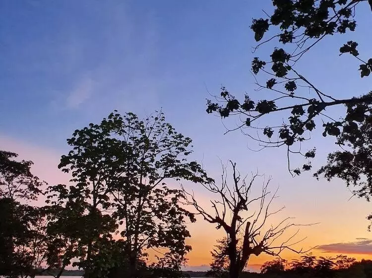 Lomakeskus Breezy Lake Eco Friendly Cabanas Yala