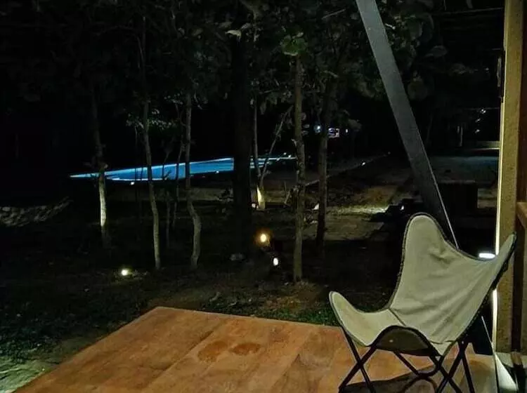 Lomakeskus Breezy Lake Eco Friendly Cabanas Yala