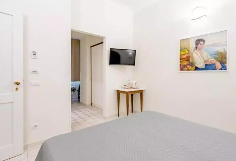 Rosa Magra Guest House