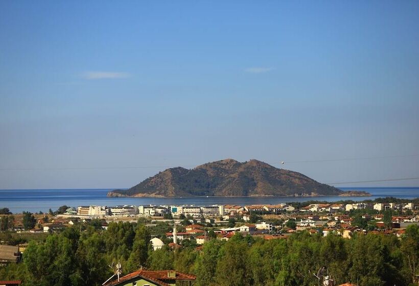 Villa Ruya,with Swimming Pool & Stunning Sea Views