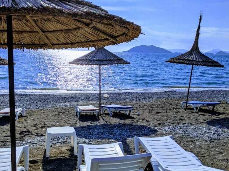 Villa Ruya,with Swimming Pool & Stunning Sea Views