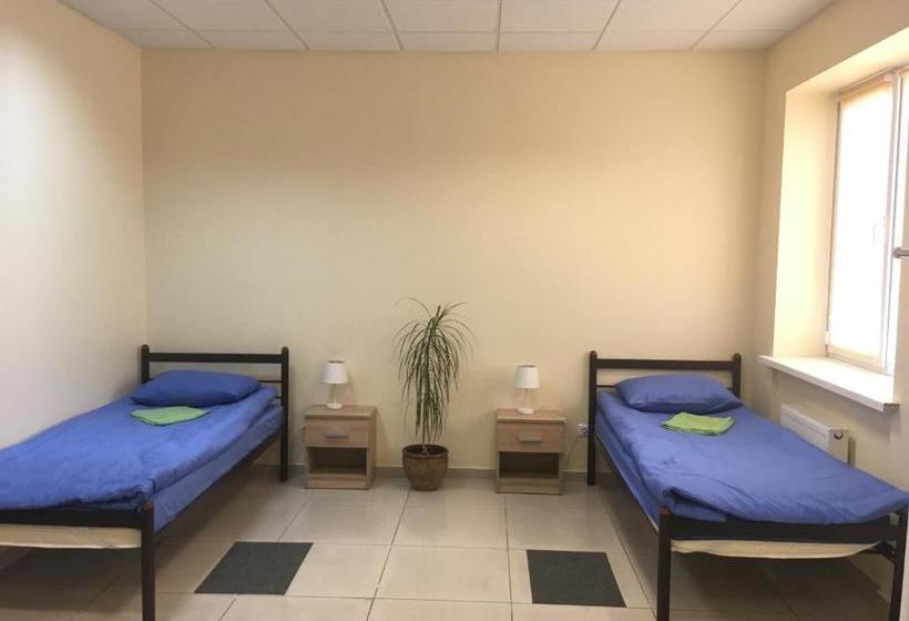 هاستل Academ House