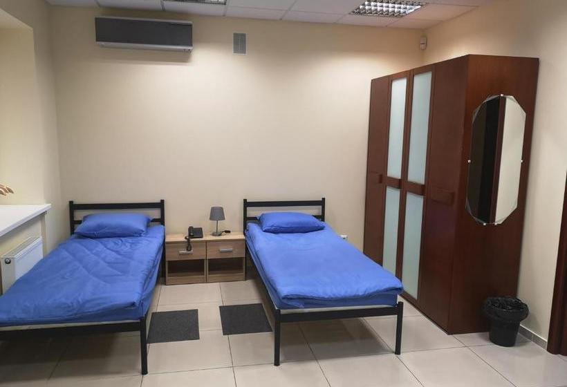 هاستل Academ House