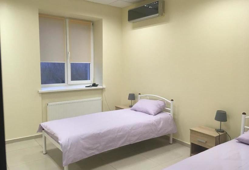 هاستل Academ House