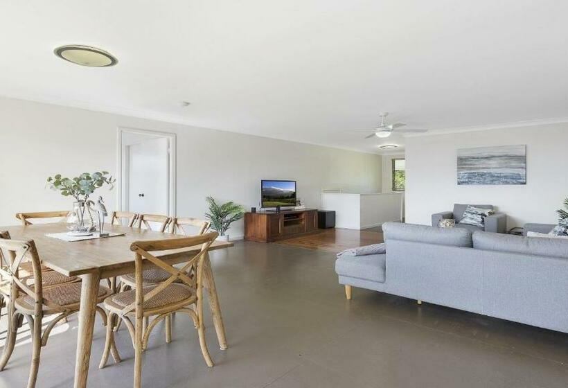 Bailey S Beach House