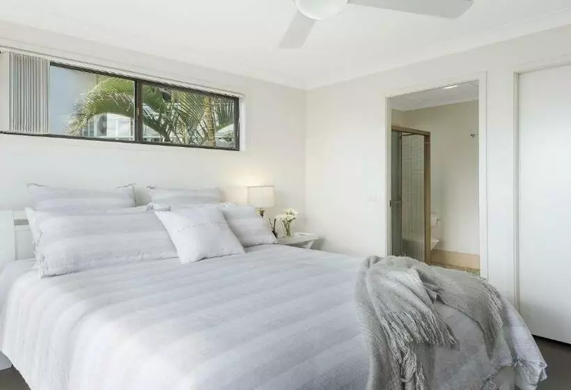 Bailey S Beach House