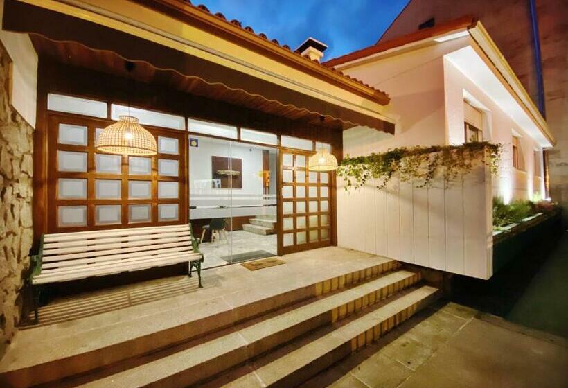 مبيت وإفطار La Sigrina Tuy