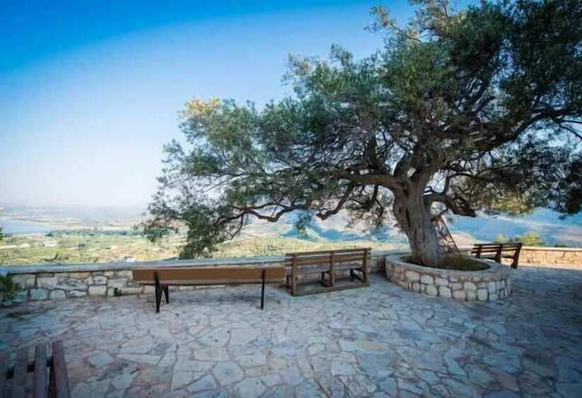 Daphne Morfi Village