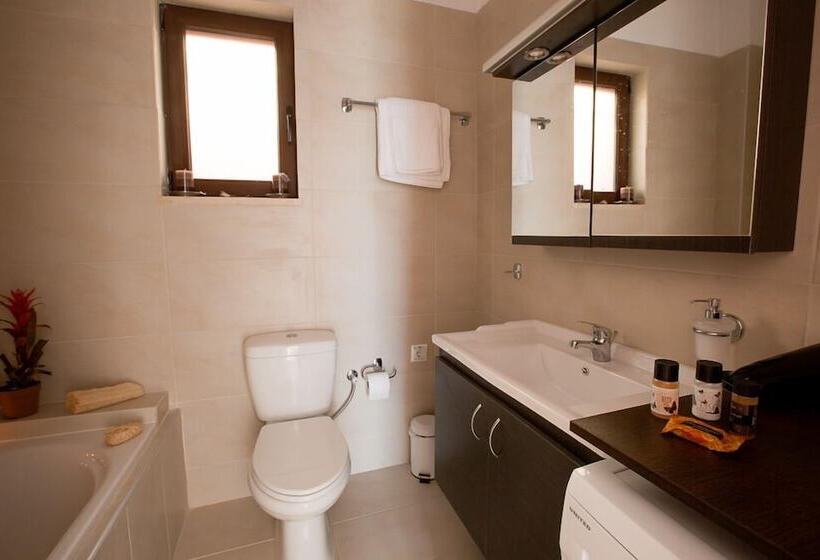 Daphne Morfi Village