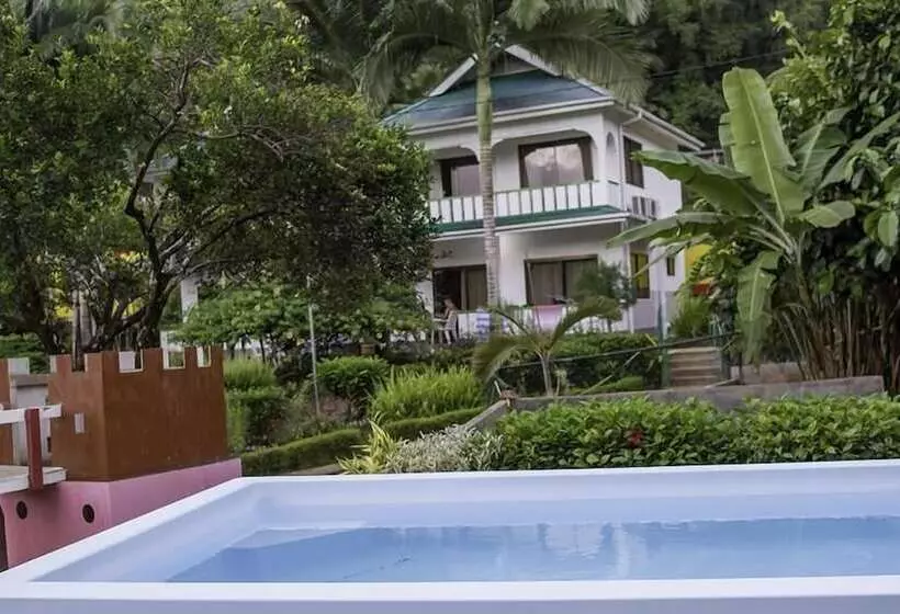 Evergreen Apartments