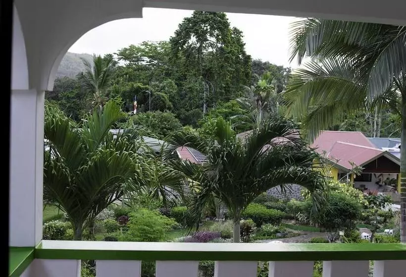 Evergreen Apartments