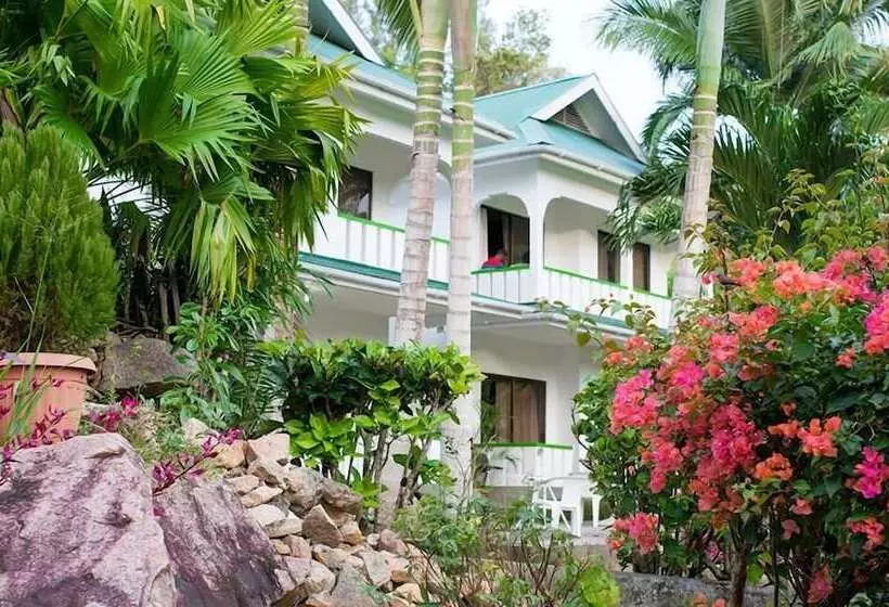 Evergreen Apartments