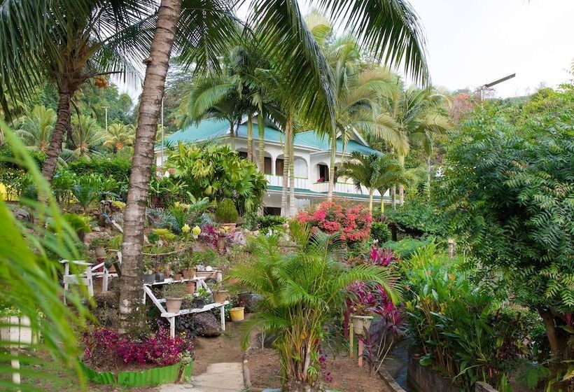 Evergreen Apartments