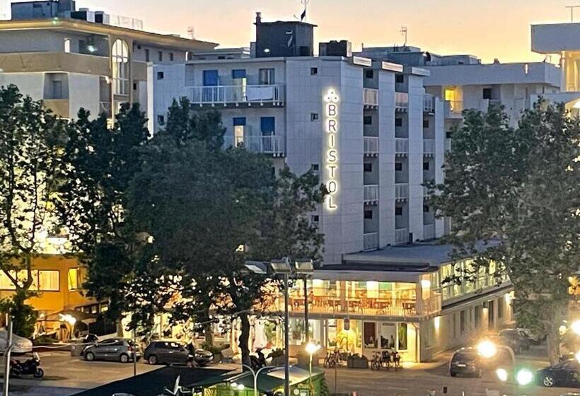 בית מלון כפרי Bristol