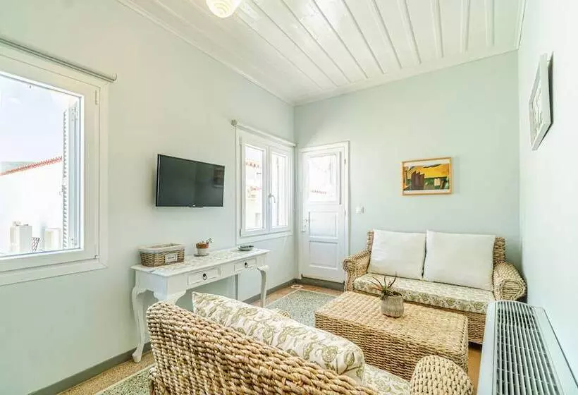 Hotelli Castel Abaso Boutique Apartments By Explore Andros