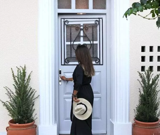 Hotelli Castel Abaso Boutique Apartments By Explore Andros