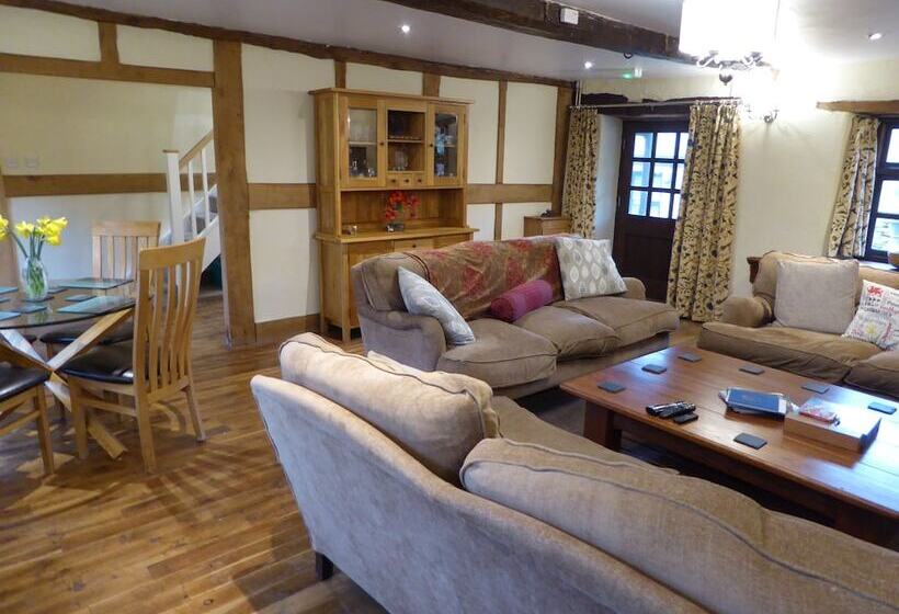 ホテル Hilltops Brecon Holiday Cottages