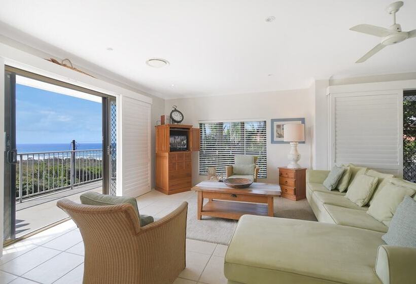 Kari 3 3/7 Peregian Esplanade