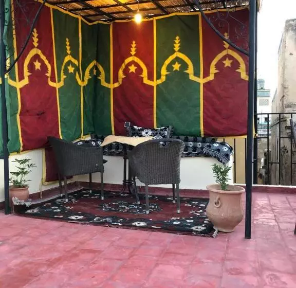 ペンション Dar Benelmahi