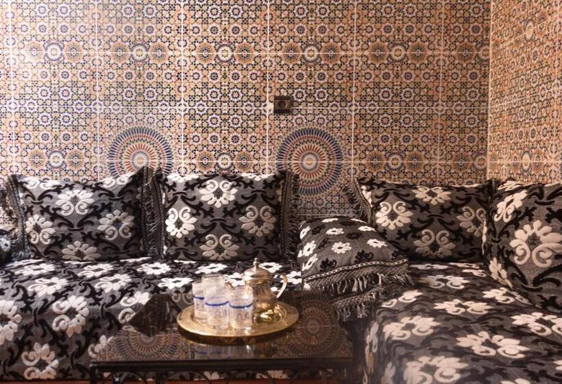 پانسیون Dar Benelmahi