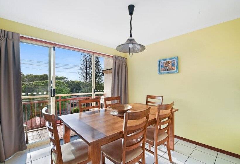 Vaai Moana 5/10 Oriole Avenue